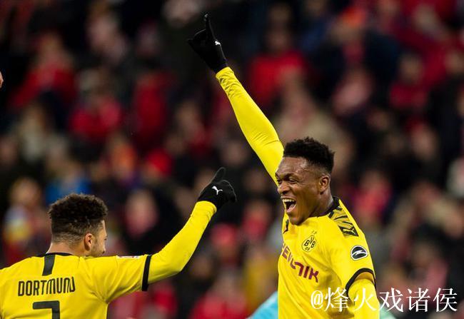 德甲-罗伊斯桑乔双双2射1传 小阿扎尔进球 多特5-0大胜